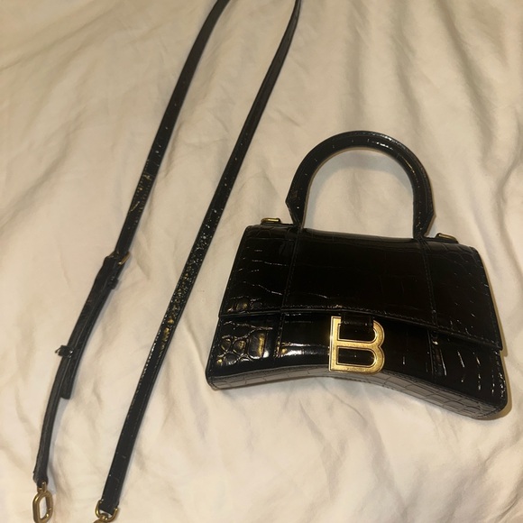 XS Black Crocodile Embossed Handbag USED ONCE - Picture 3 of 3